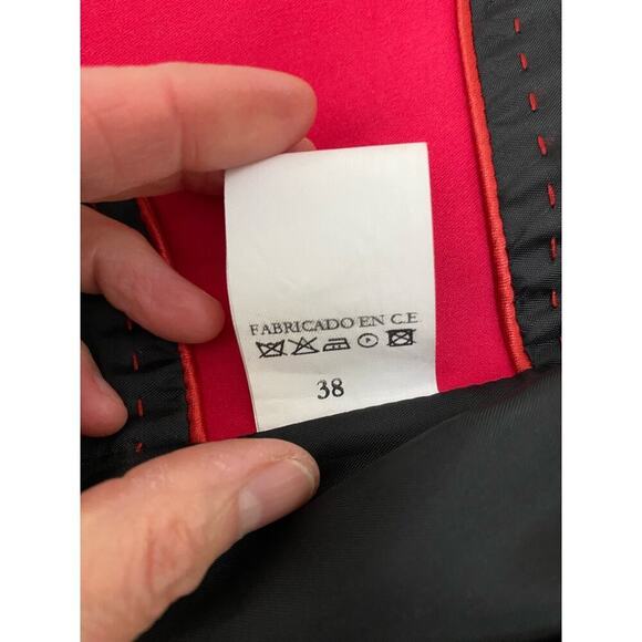 The Extreme Collection British Chic Size 38 Red Satin 2 Button Blazer - Picture 10 of 10